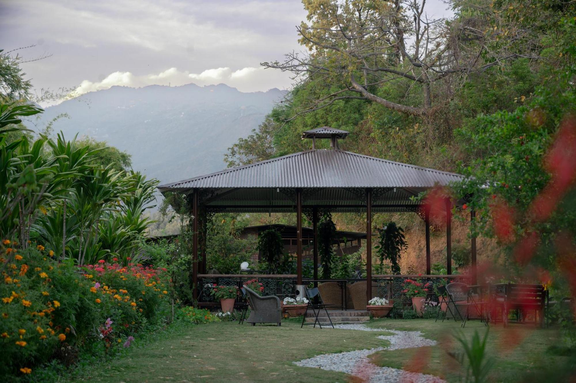 Tree Of Life Resort Dehradun Foothills Kültér fotó